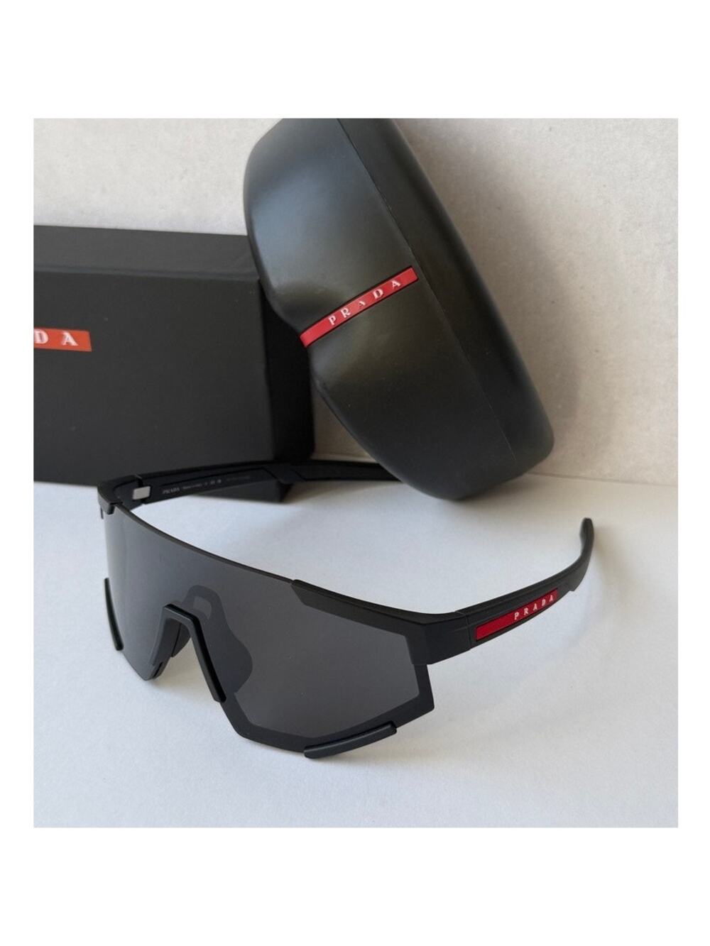 NEW Prada Sport PS04WS Sunglasses in Black $480 - Picture 1 of 7